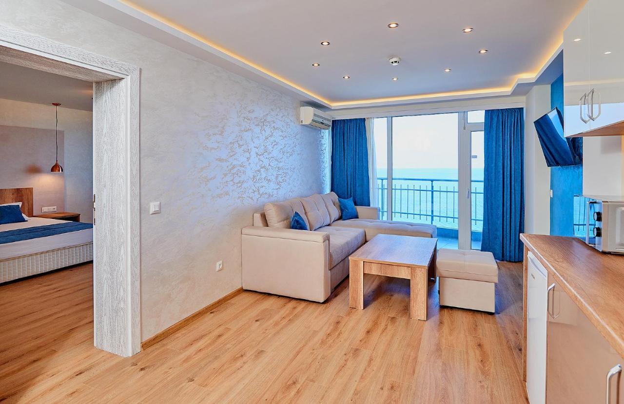 Family Hotel Regata Pomorie Buitenkant foto