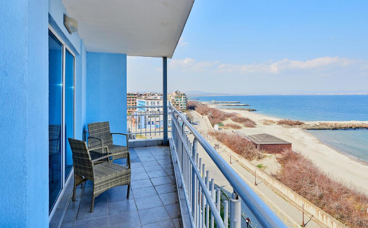 Family Hotel Regata Pomorie Buitenkant foto