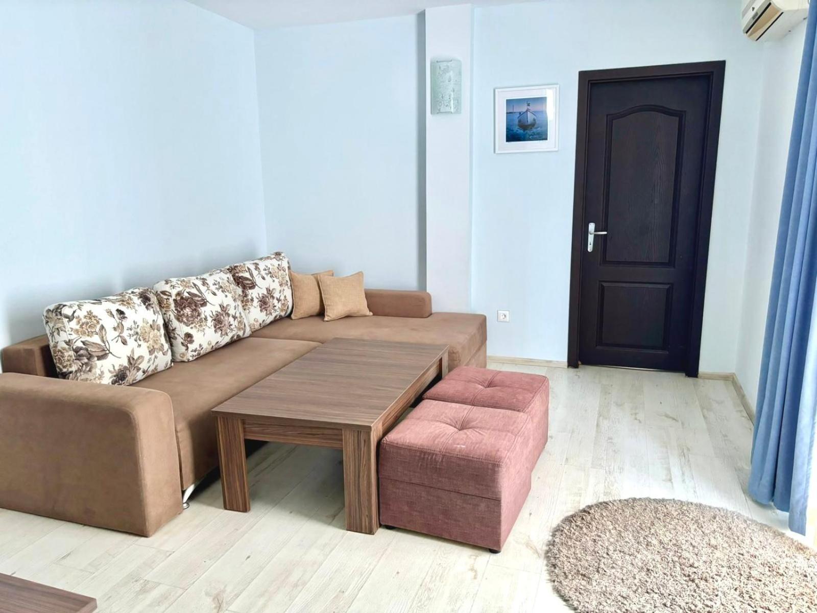Family Hotel Regata Pomorie Buitenkant foto