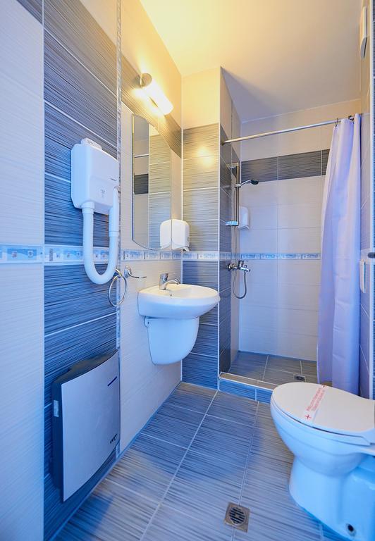 Family Hotel Regata Pomorie Buitenkant foto