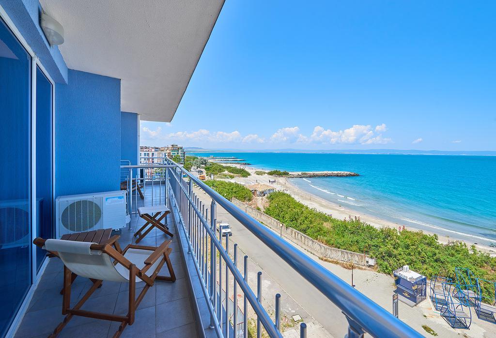 Family Hotel Regata Pomorie Buitenkant foto